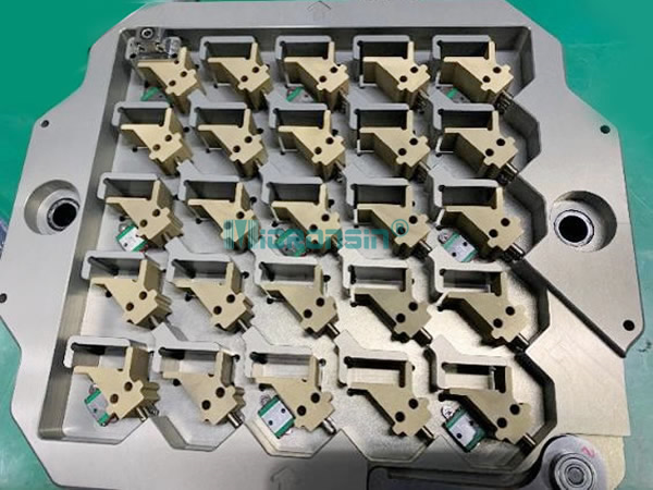 Welding fixture for semiconductor products